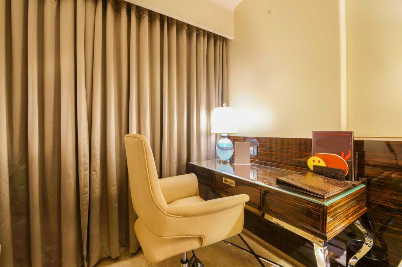 Sai Palace Grand, Malad Мумбай Екстериор снимка
