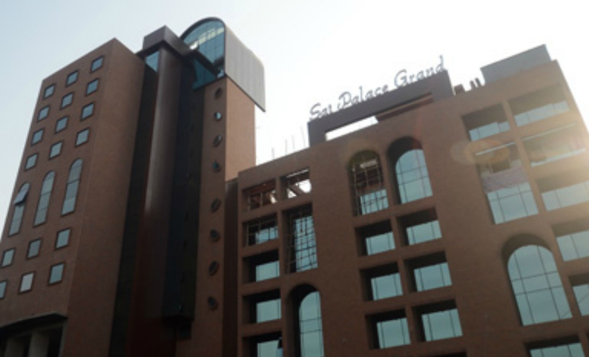 Sai Palace Grand, Malad Мумбай Екстериор снимка